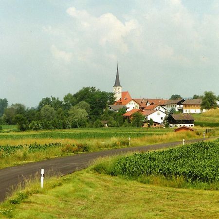 Gasthof Zum Kirchenwirt Kirchdorf am Inn Exteriör bild